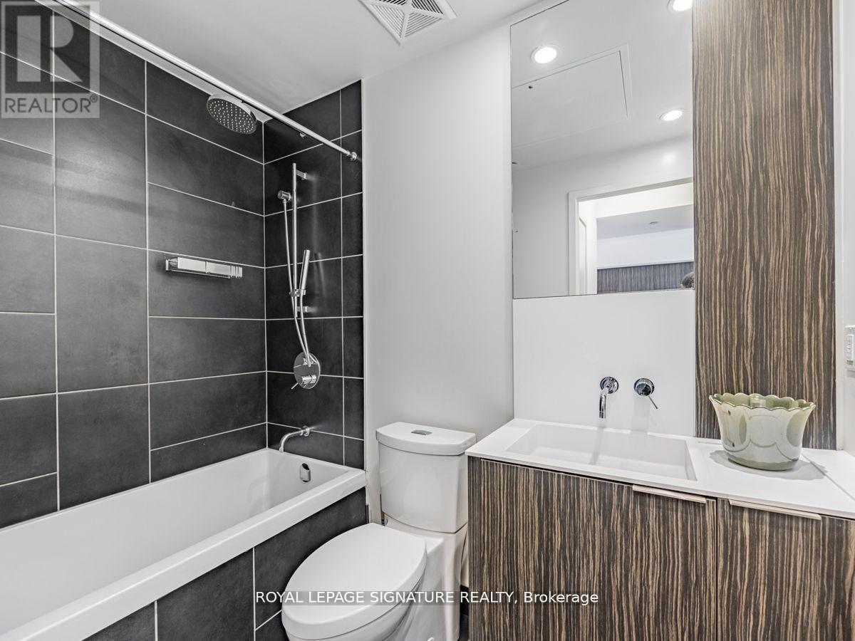 602 - 1990 Bloor Street W, Toronto, Ontario M6P 0B6 - Photo 5 - W13708608