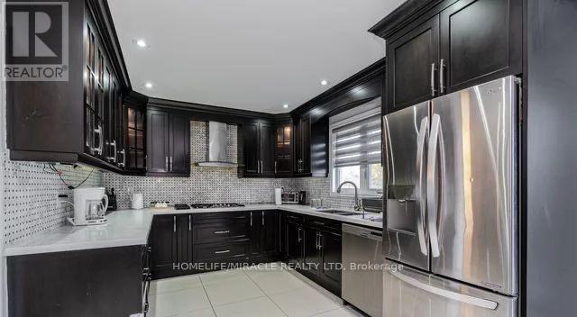 50 Hyatt Drive, Brampton, Ontario  L6X 3W4 - Photo 4 - W13708618