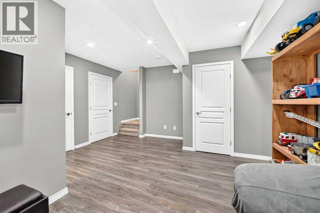 31 Crestview Boulevard, Sylvan Lake, Alberta  T4S 1K3 - Photo 32 - A2338974