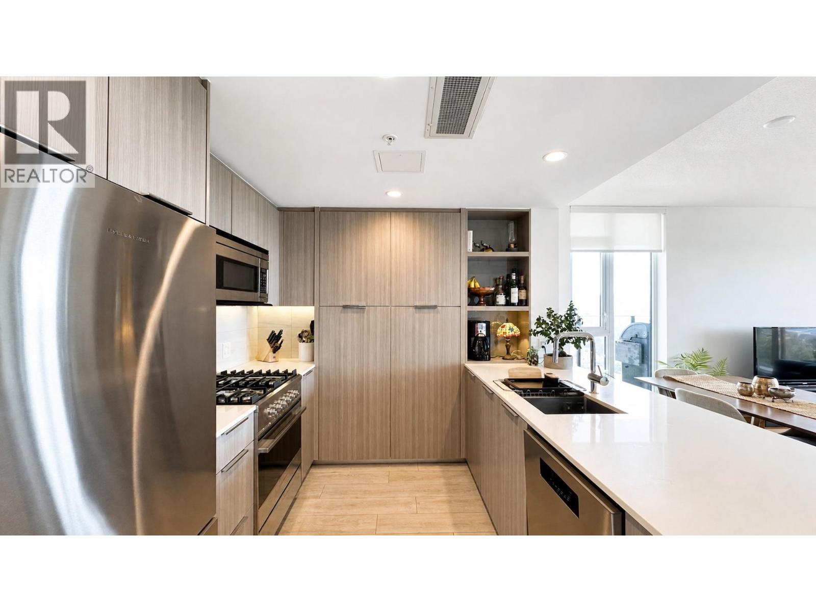 1803 1401 Hunter Street, North Vancouver, British Columbia  V7J 0E2 - Photo 11 - R3128342