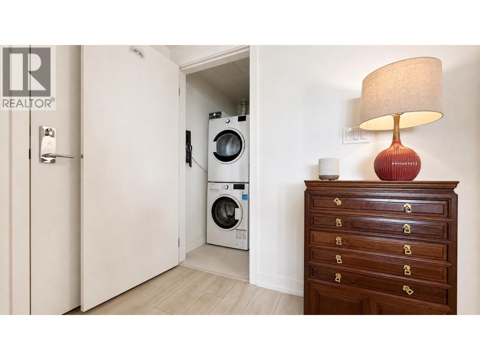 1803 1401 Hunter Street, North Vancouver, British Columbia  V7J 0E2 - Photo 19 - R3128342