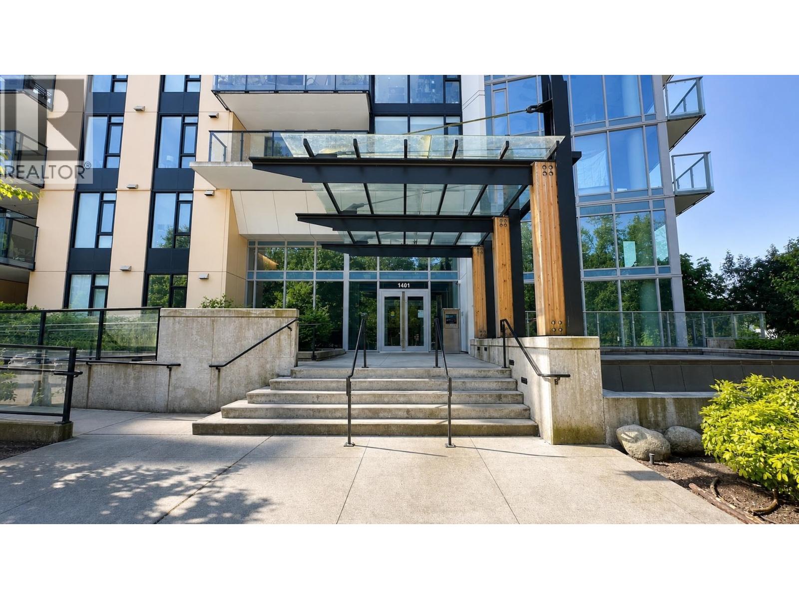 1803 1401 Hunter Street, North Vancouver, British Columbia  V7J 0E2 - Photo 2 - R3128342