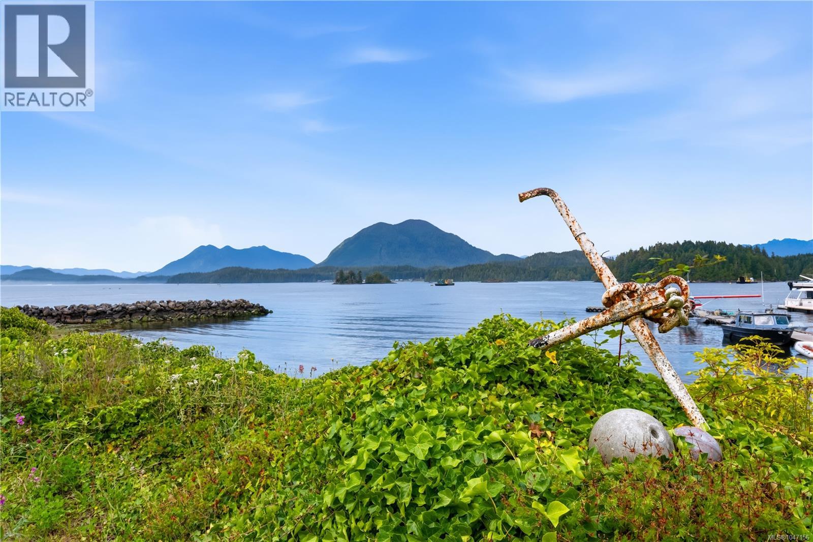 356-360 Main St, Tofino, British Columbia