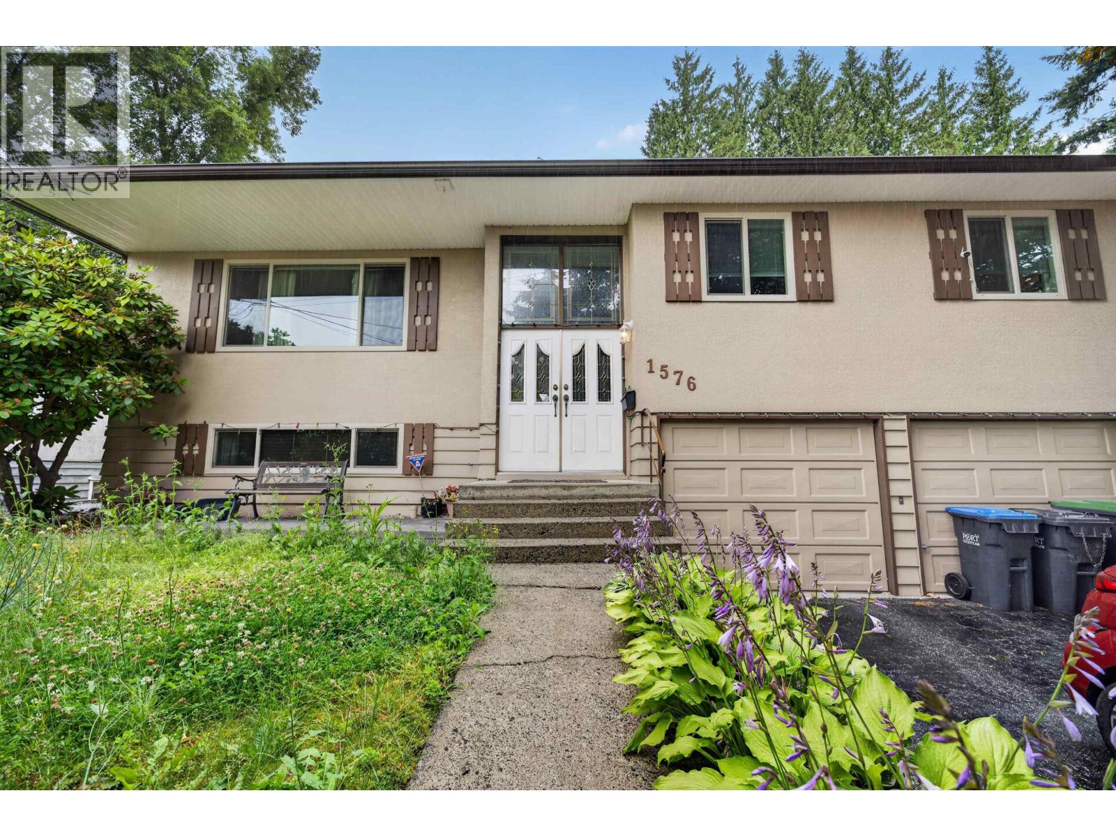 1576 PITT RIVER ROAD, Port Coquitlam, British Columbia