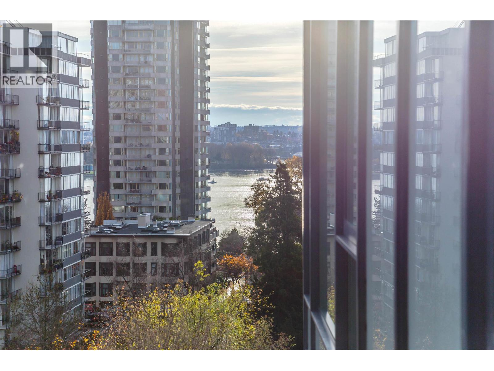 904 1221 Bidwell Street, Vancouver, British Columbia V6G 0B1 - Photo 9 - R3158398