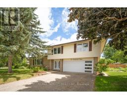 21 HALLIWELL DRIVE, Kitchener, Ontario