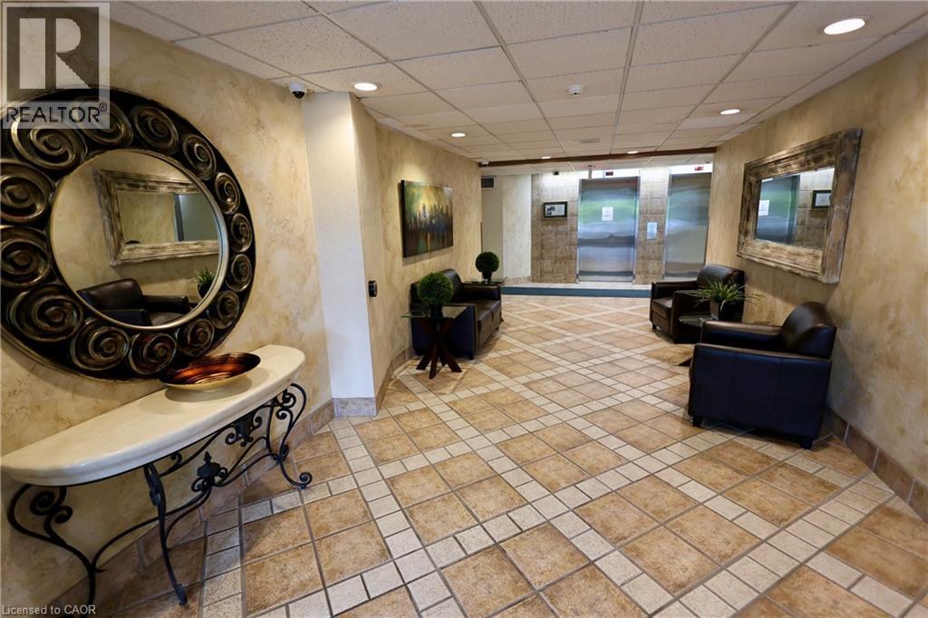 55 Green Valley Drive Unit# 404, Kitchener, Ontario  N2P 1Z6 - Photo 2 - 40832993