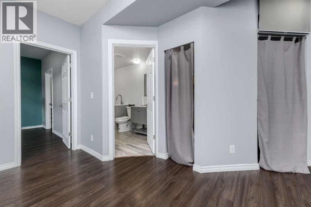 25 Prestwick Pond Terrace SE, Calgary, Alberta  T2Z 2K1 - Photo 24 - A2338900