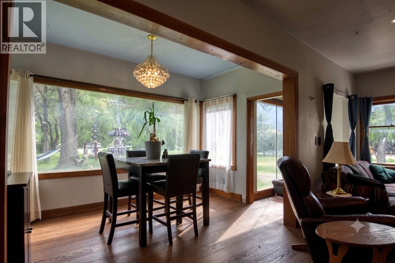 3038 10th Avenue, Keremeos, British Columbia  V0X 1N3 - Photo 10 - 10386145