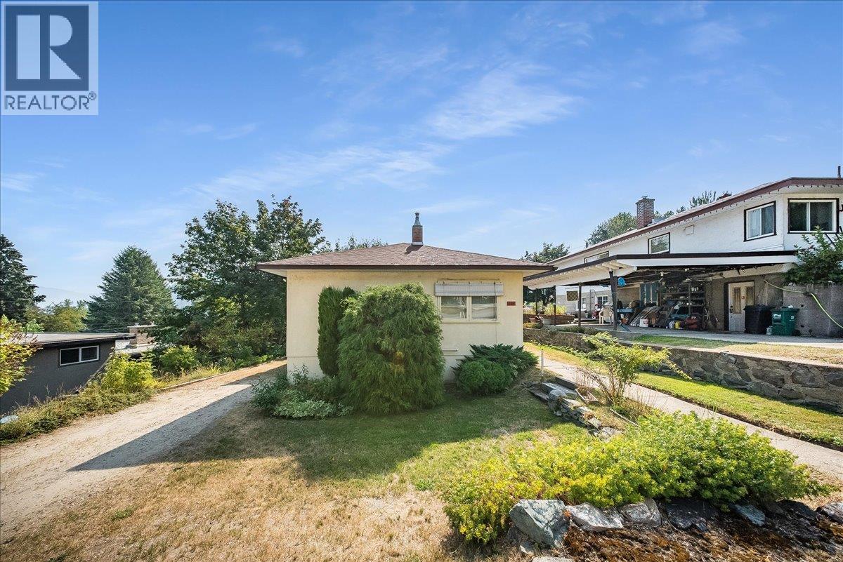 664 Forrest Drive, Warfield, British Columbia