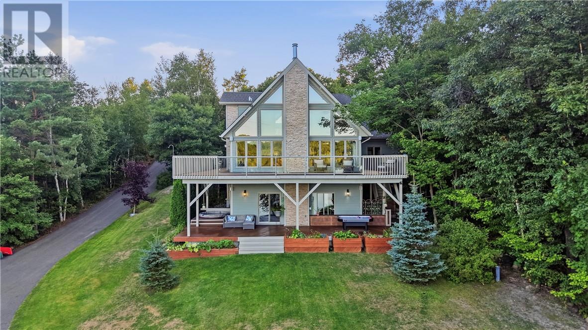 317 Middle Lake, Sudbury, Ontario  P3E 3M9 - Photo 2 - 2129979