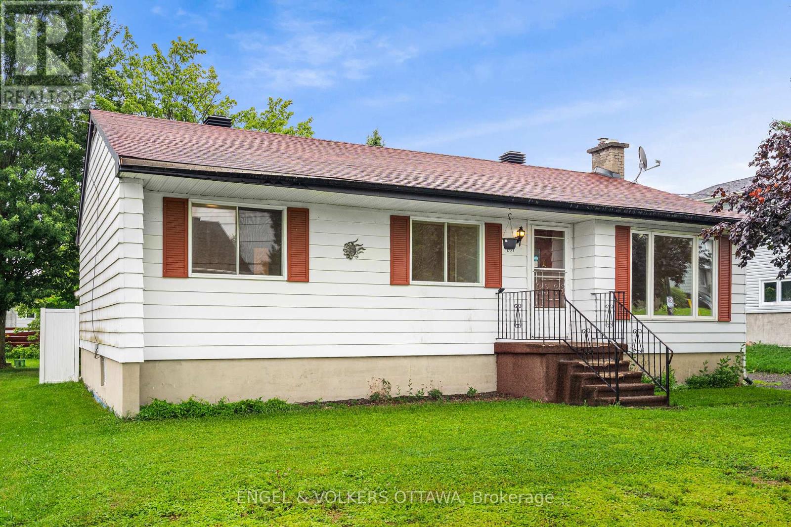 871 Notre Dame Street, Clarence-Rockland, Ontario  K4K 1G3 - Photo 2 - X13708680