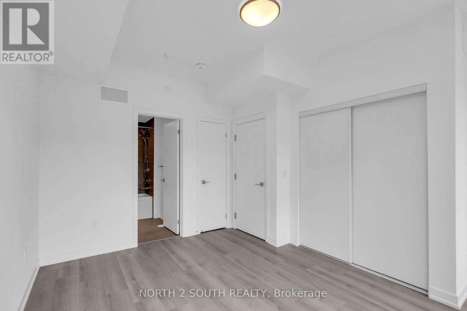 27 - 3079 Pharmacy Avenue, Toronto, Ontario  M1W 2H1 - Photo 21 - E13708670