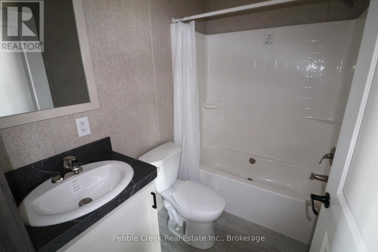 17 Sutton Drive, Ashfield-Colborne-Wawanosh, Ontario  N7A 3Y3 - Photo 13 - X13708650