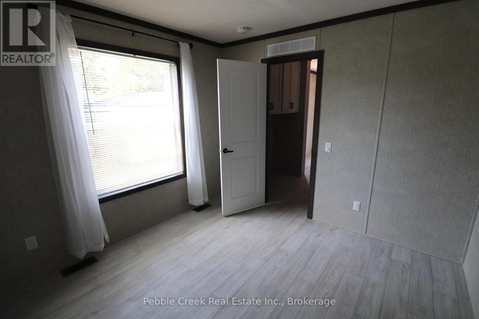 17 Sutton Drive, Ashfield-Colborne-Wawanosh, Ontario  N7A 3Y3 - Photo 15 - X13708650