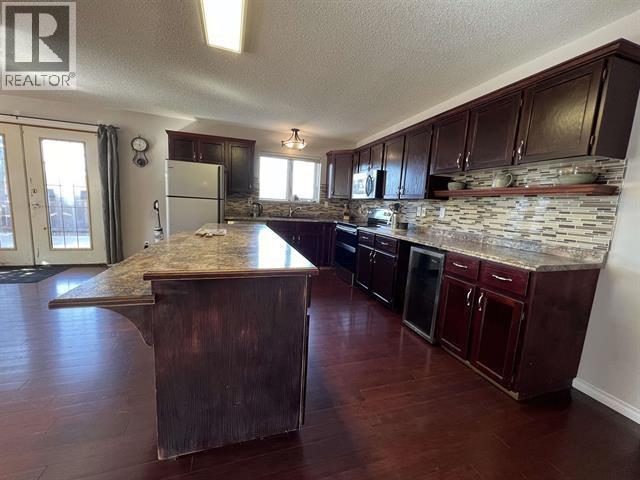 262 5th Avenue, Burns Lake, British Columbia  V0J 1E0 - Photo 8 - R3156278