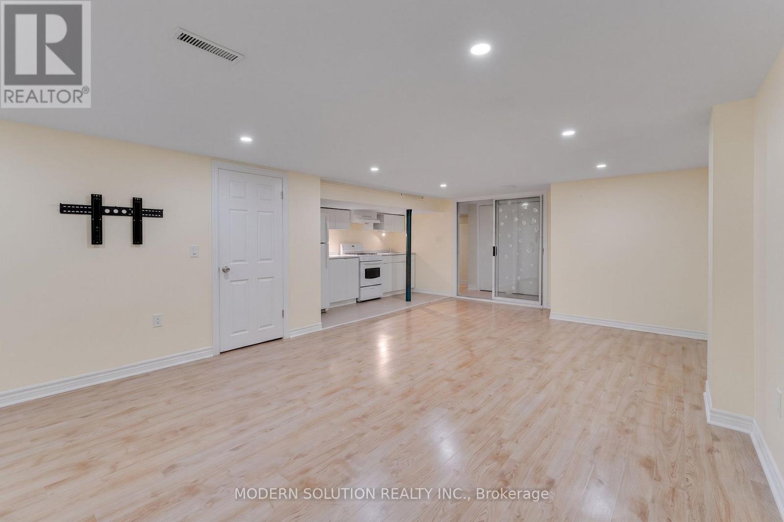 2 Caswell Drive, Toronto, Ontario  M2M 3L9 - Photo 22 - C13708606