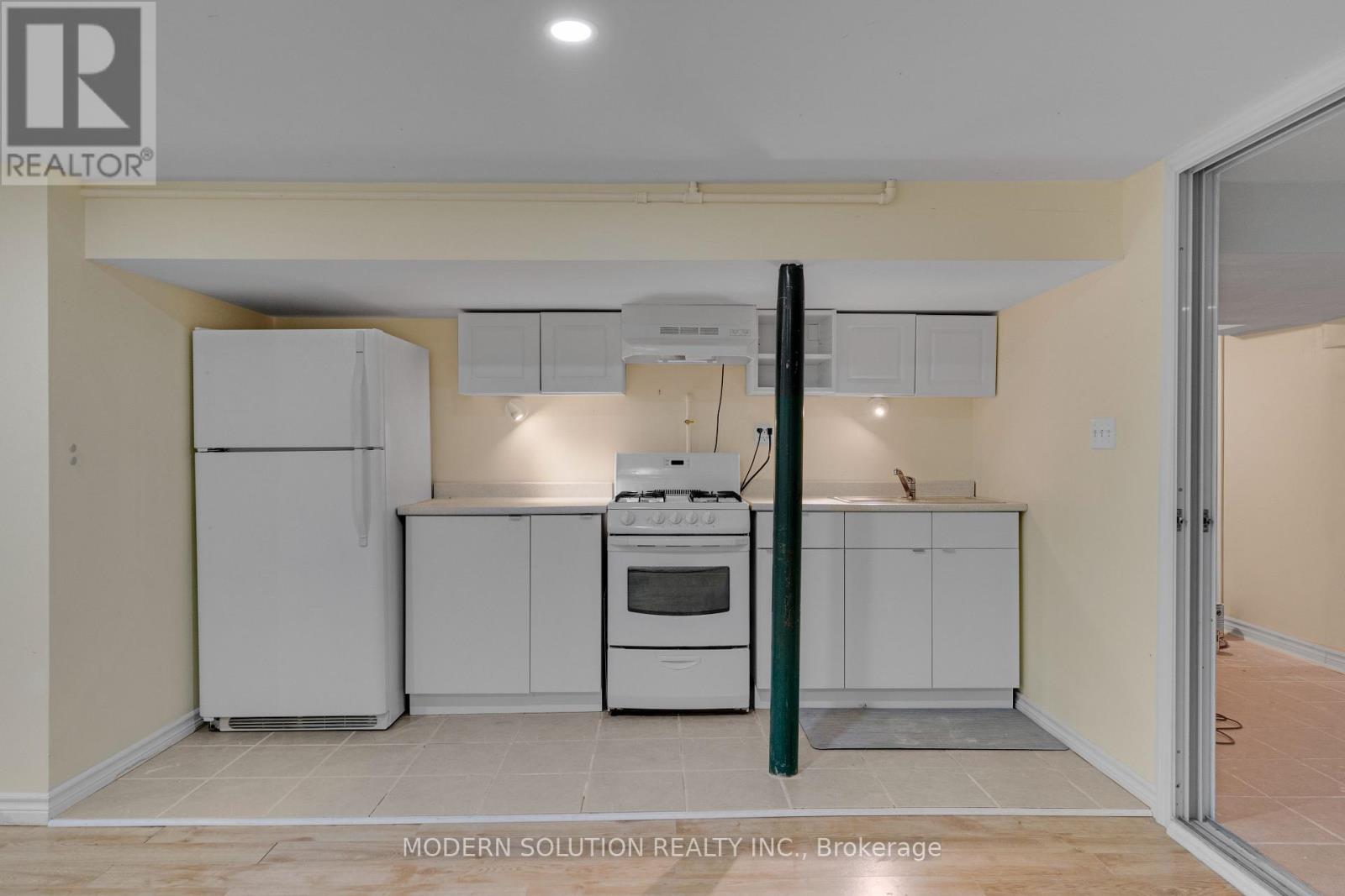 2 Caswell Drive, Toronto, Ontario  M2M 3L9 - Photo 23 - C13708606