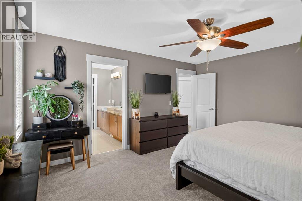 268 Rainbow Falls Green, Chestermere, Alberta  T1X 0S4 - Photo 30 - A2337946