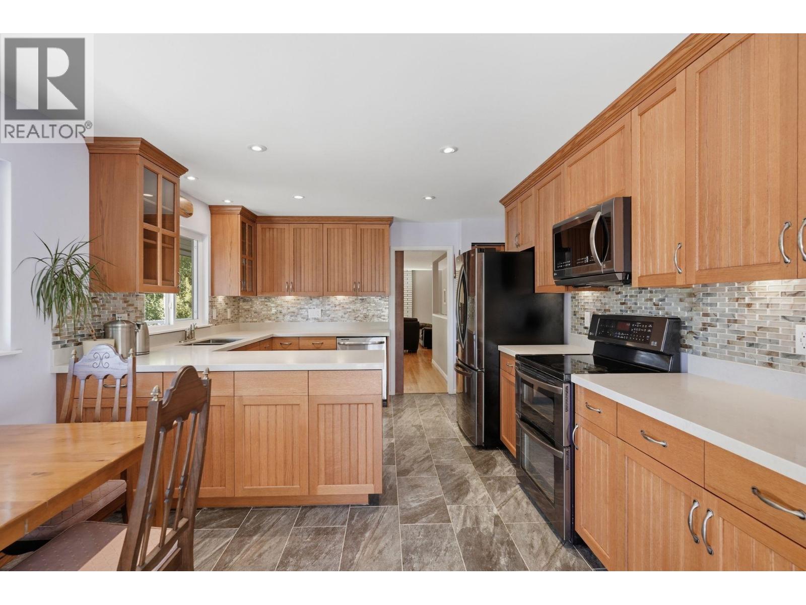 210 W Murphy Drive, Delta, British Columbia  V4M 3N9 - Photo 10 - R3158406