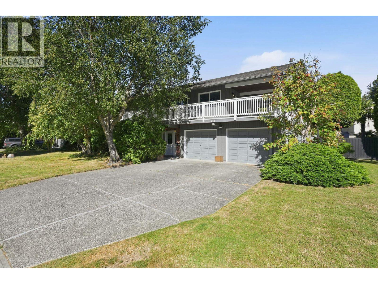 210 W Murphy Drive, Delta, British Columbia  V4M 3N9 - Photo 2 - R3158406