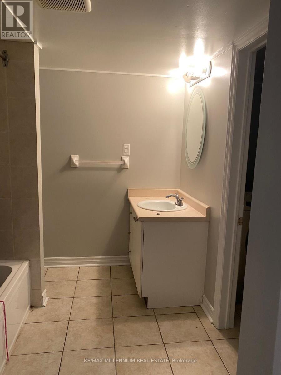 35 Southlake Boulevard, Brampton, Ontario  L6V 4P4 - Photo 9 - W13708622
