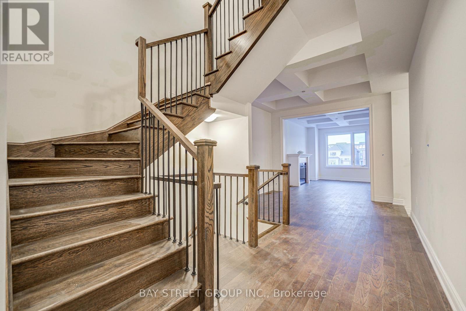 3111 Perkins Way, Oakville, Ontario  L6H 7G1 - Photo 4 - W13708652