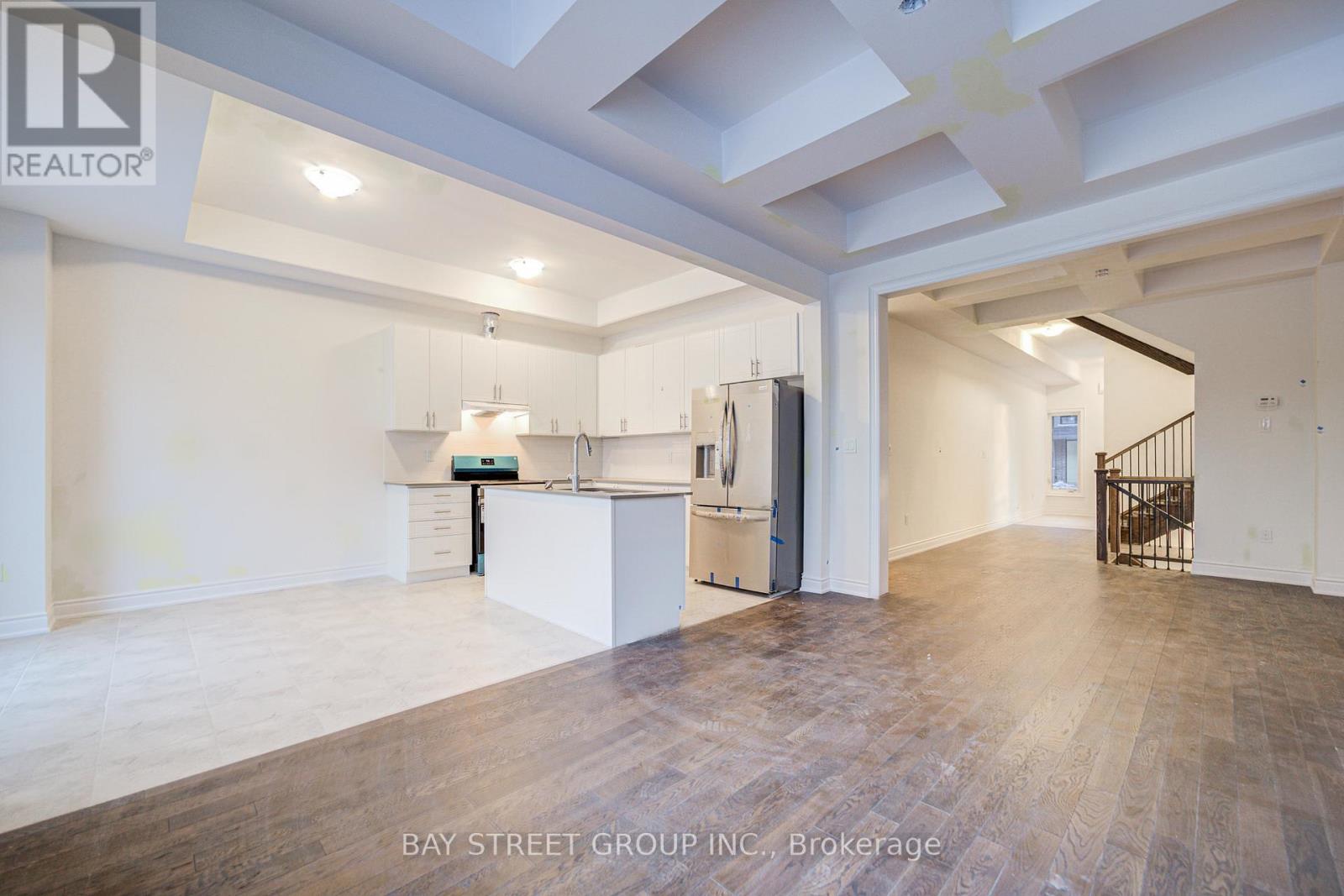 3111 Perkins Way, Oakville, Ontario  L6H 7G1 - Photo 6 - W13708652