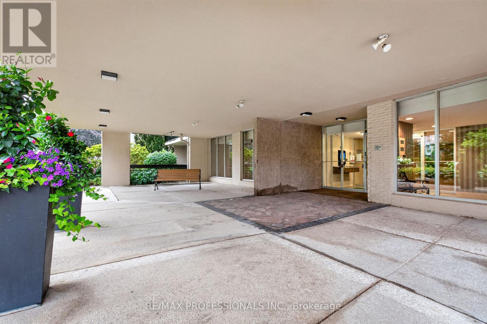 502 - 299 Mill Road, Toronto, Ontario  M9C 4V9 - Photo 3 - W13708662