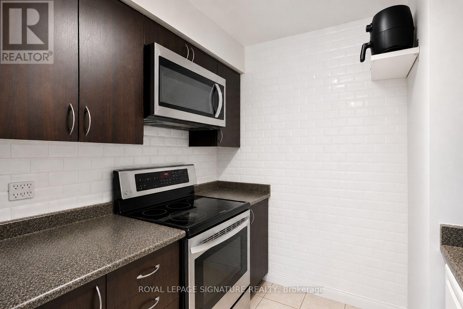 1319 - 60 Heintzman Street, Toronto, Ontario  M6P 5A1 - Photo 13 - W13708666