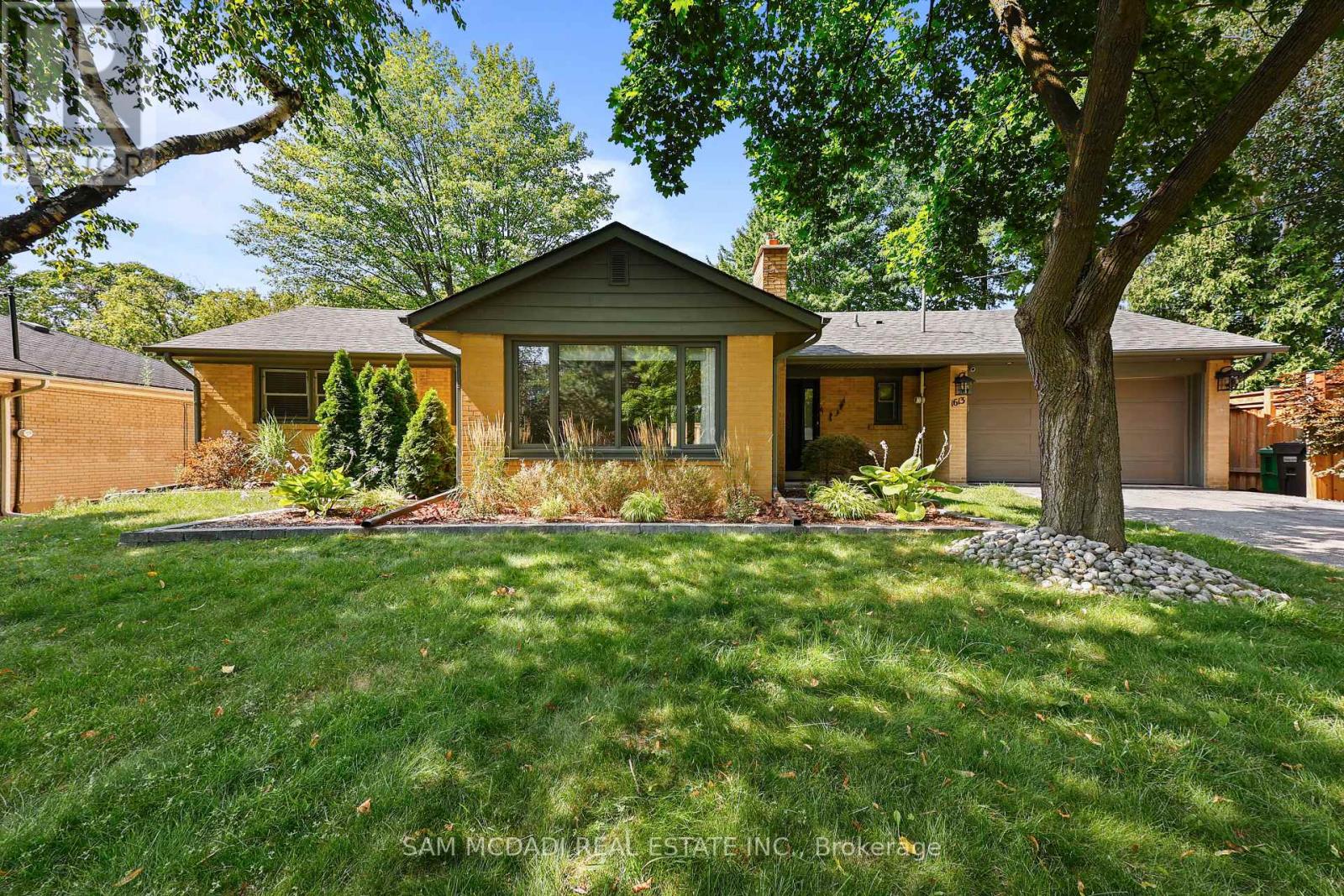1613 WEMBURY ROAD, Mississauga, Ontario