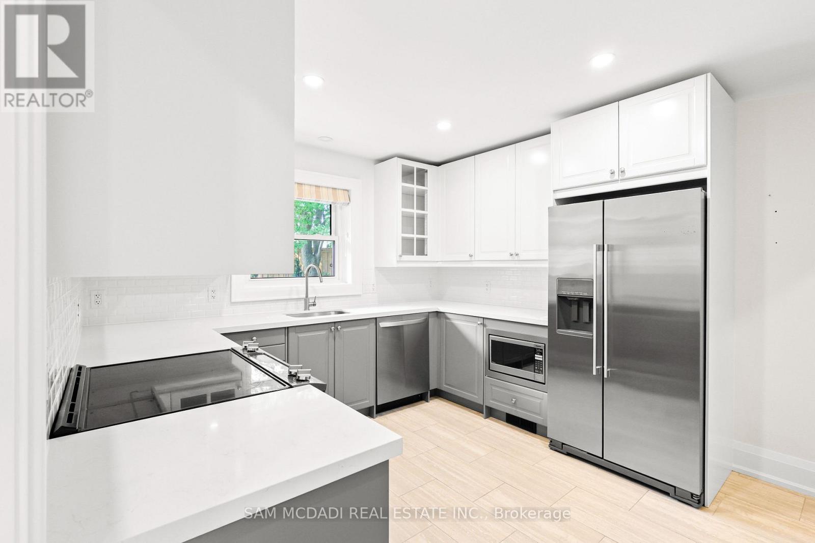 1613 Wembury Road, Mississauga, Ontario  L5J 2L8 - Photo 13 - W13708668
