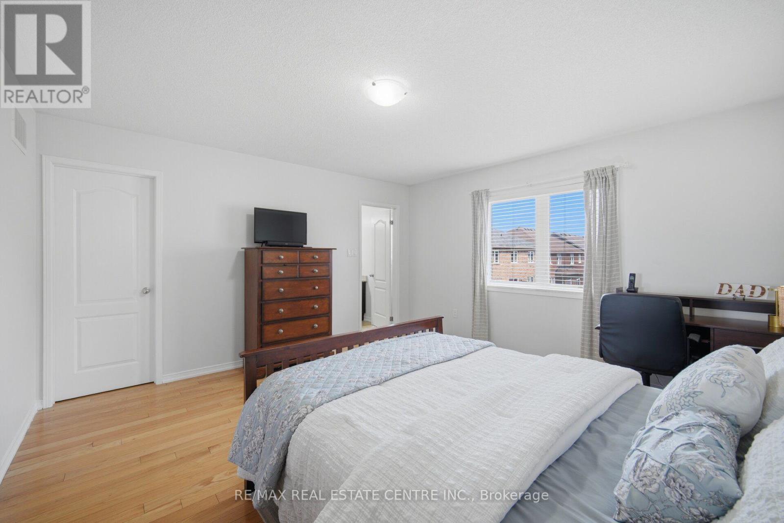 5 Delambray Street W, Brampton, Ontario  L6R 3R9 - Photo 18 - W13708682