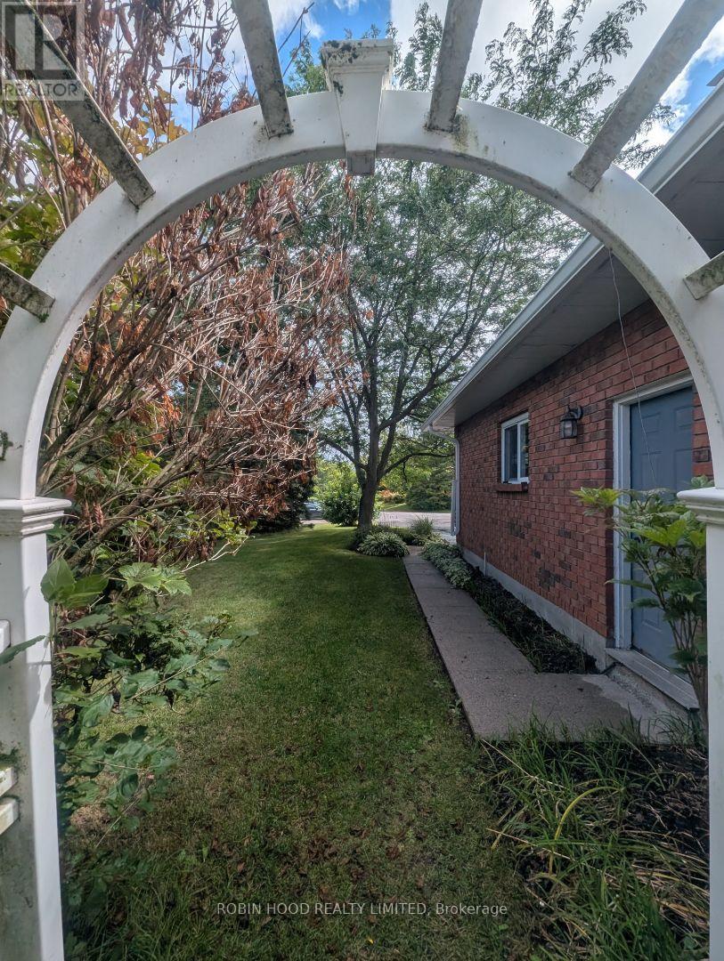 Nil - 27 Hastings Park Drive, Belleville, Ontario  K8P 5G4 - Photo 31 - X13708634