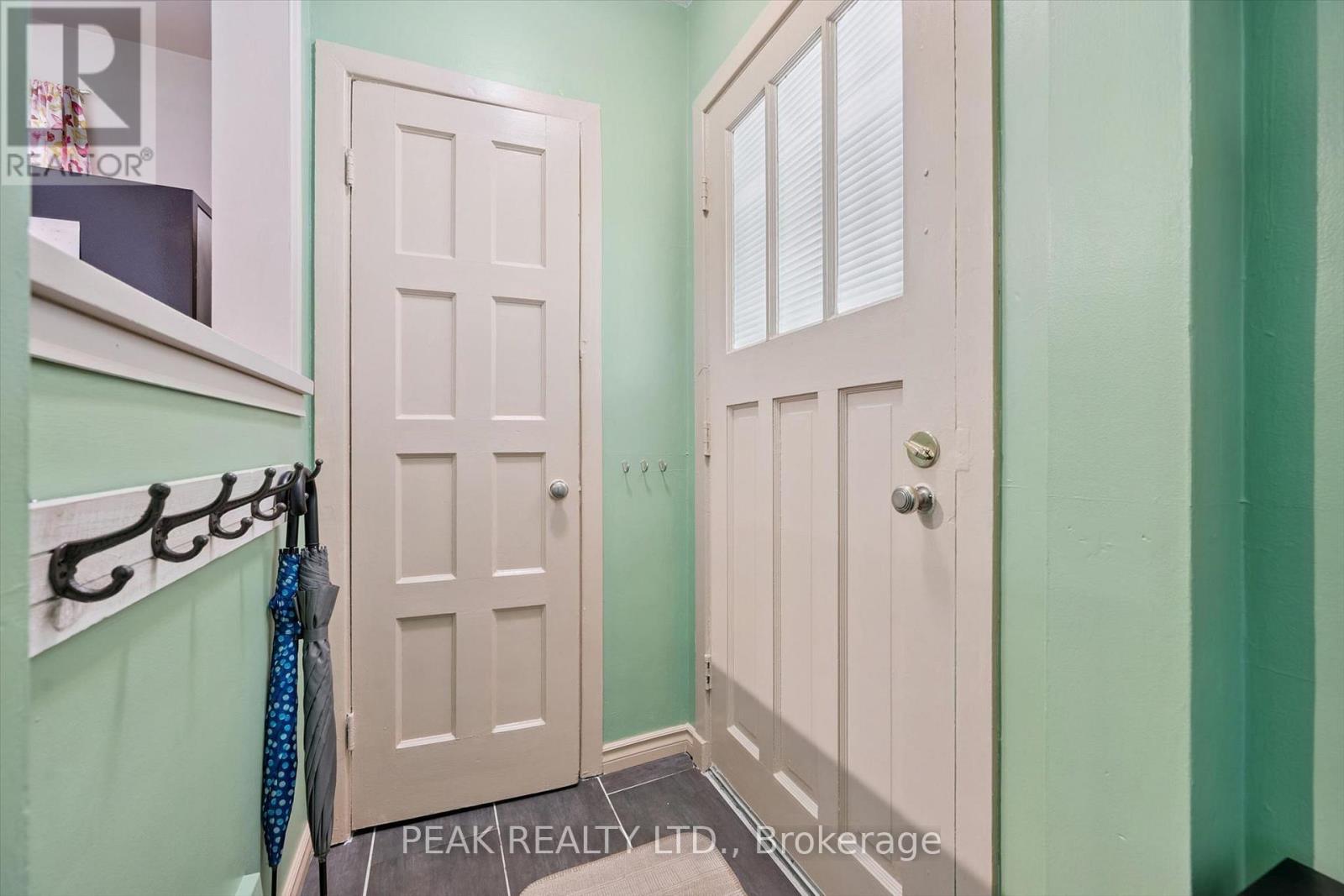 114 Lorne Crescent, Kitchener, Ontario  N2M 3Y5 - Photo 5 - X13708648