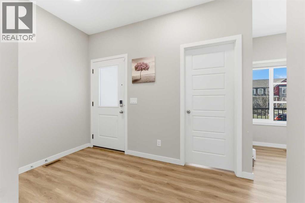 132 Highview Gate SE, Airdrie, Alberta  T4A 3L6 - Photo 7 - A2306655