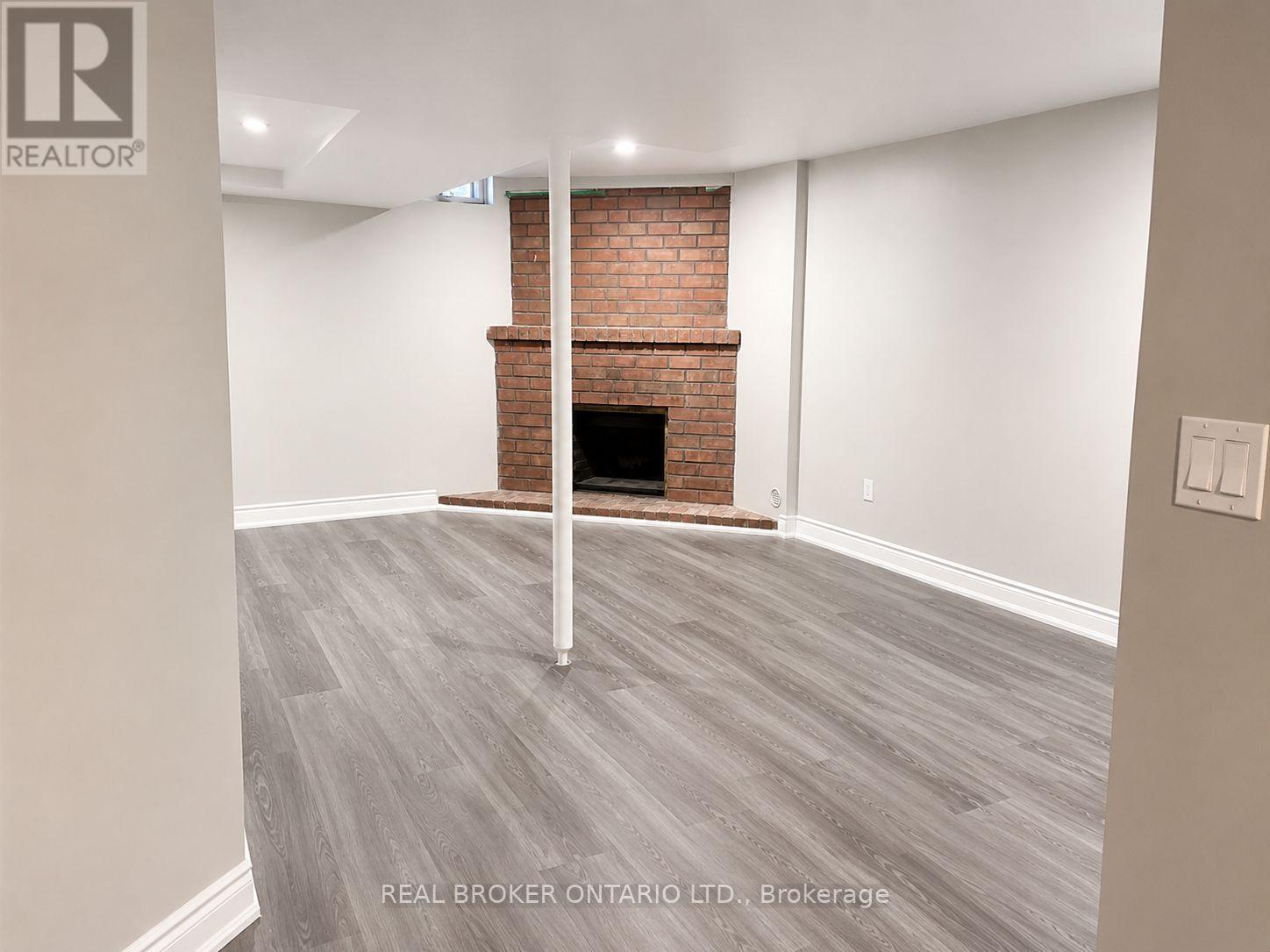 8 - 1485 Gulleden Drive, Mississauga, Ontario  L4X 2T2 - Photo 13 - W13683788