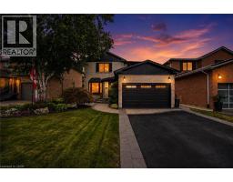 15 FRANCESCA Court, Hamilton, Ontario