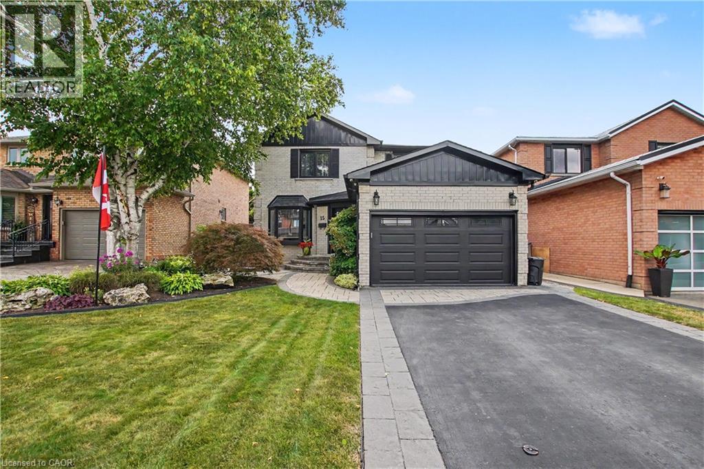 15 Francesca Court, Hamilton, Ontario  L9C 7J6 - Photo 3 - 40857824