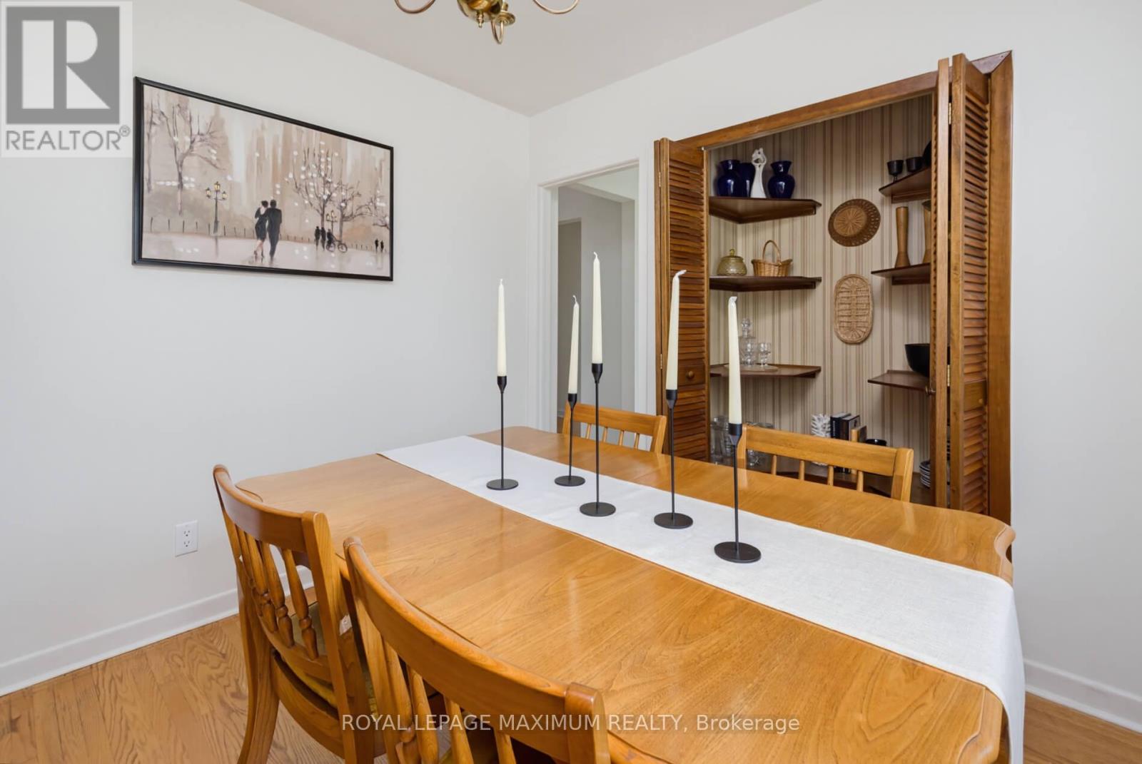 41 Strathavon Drive, Toronto, Ontario  M9V 2H4 - Photo 10 - W13708714