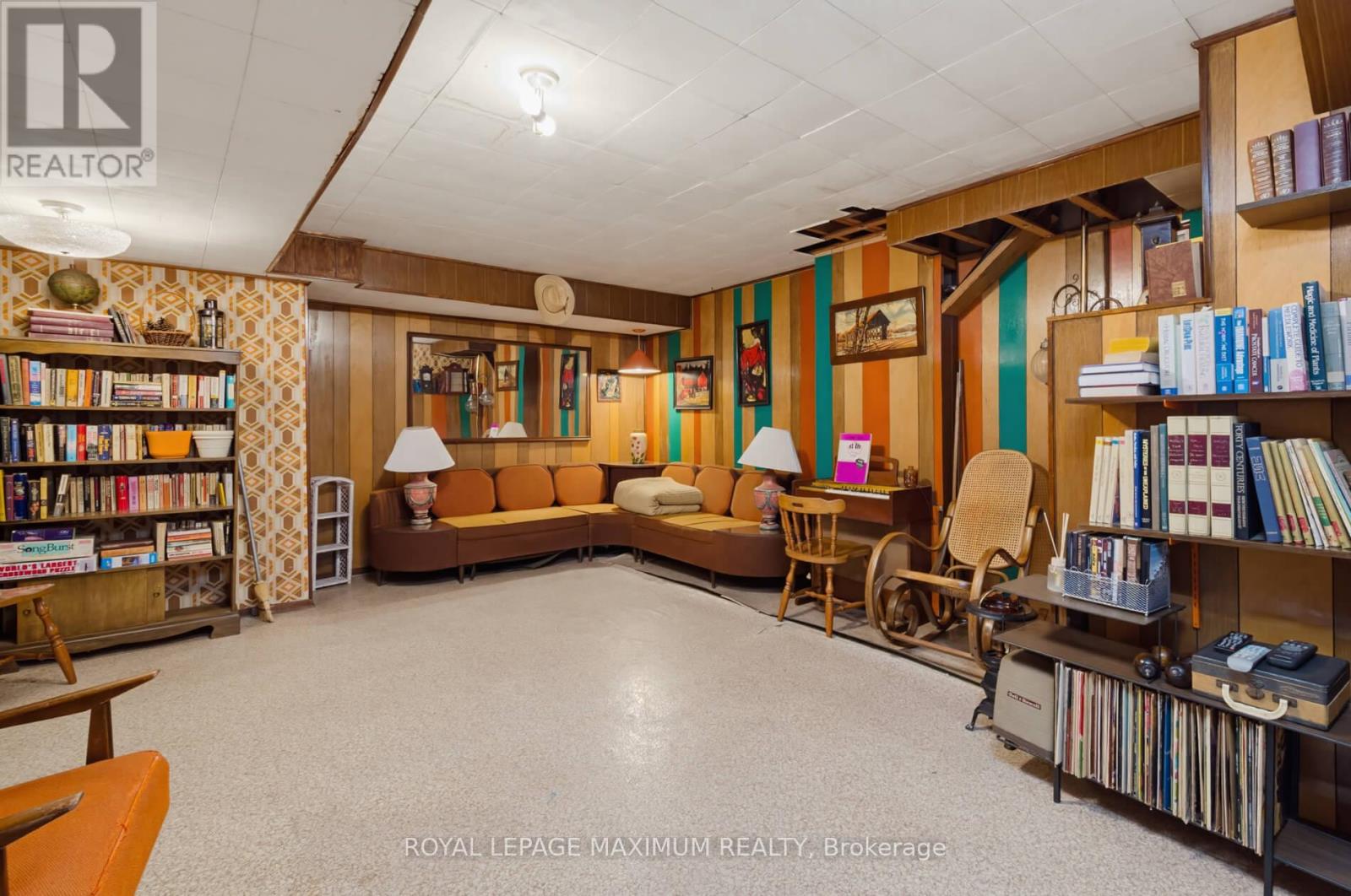 41 Strathavon Drive, Toronto, Ontario  M9V 2H4 - Photo 22 - W13708714