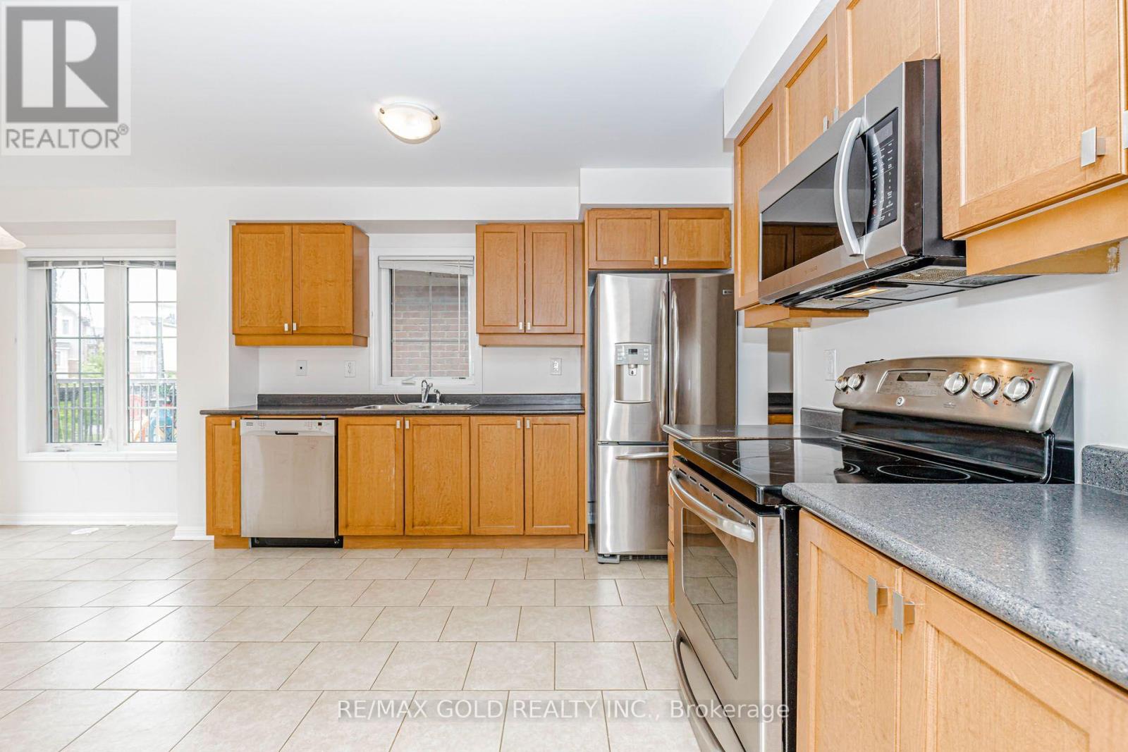2486 William Jackson Drive, Pickering, Ontario  L1V 2P9 - Photo 13 - E13707192