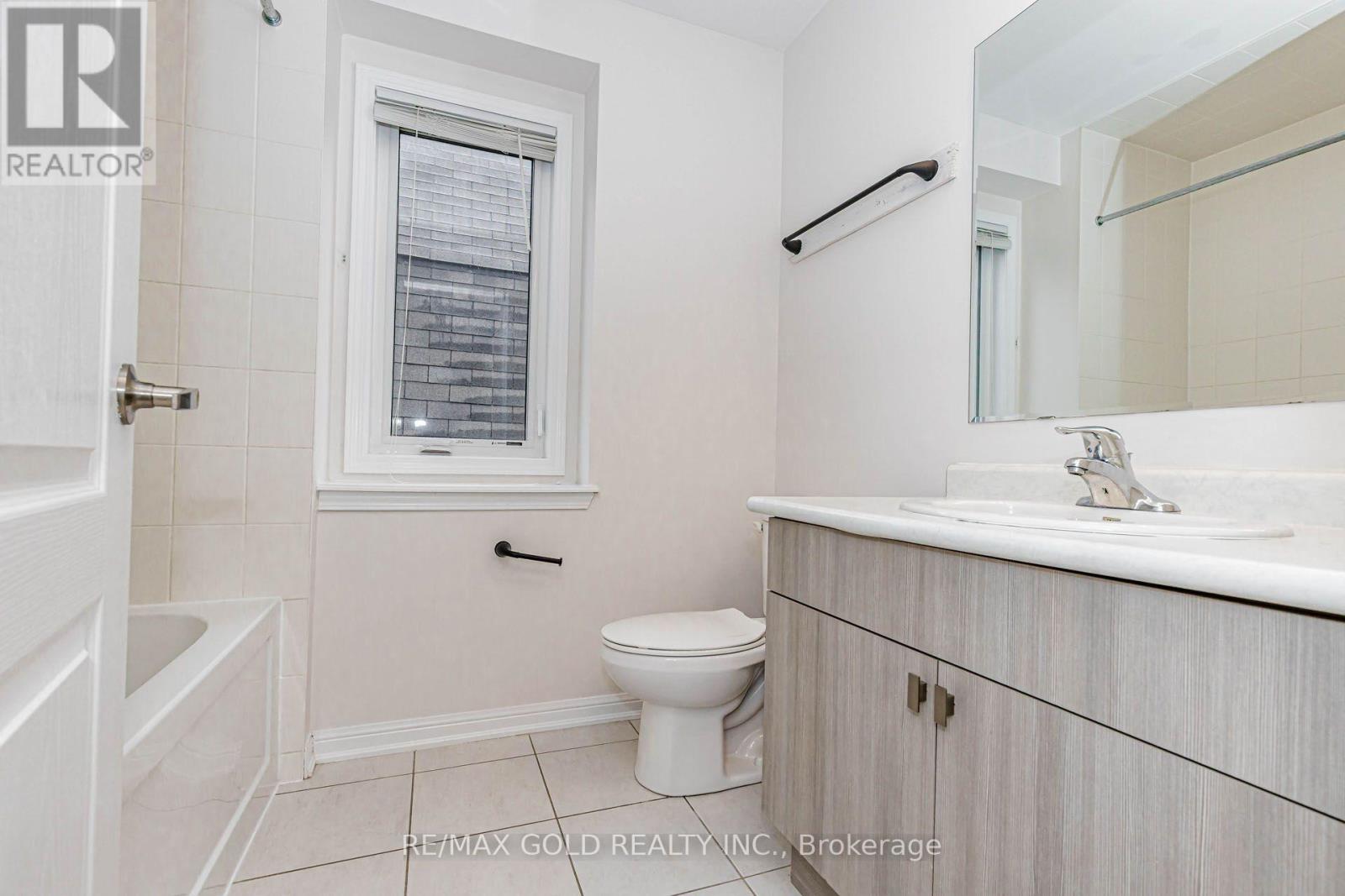 2486 William Jackson Drive, Pickering, Ontario  L1V 2P9 - Photo 46 - E13707192