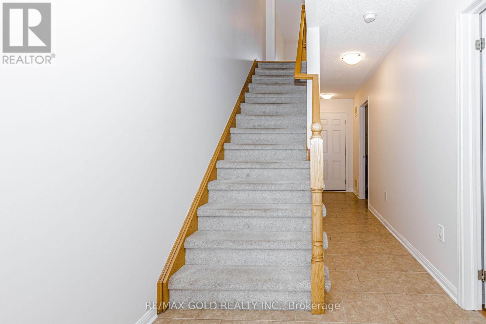 2486 William Jackson Drive, Pickering, Ontario  L1V 2P9 - Photo 6 - E13707192