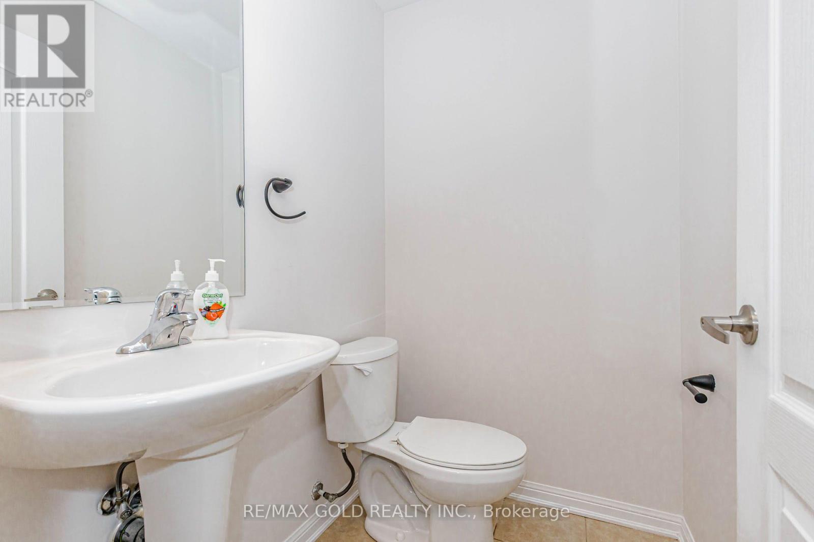 2486 William Jackson Drive, Pickering, Ontario  L1V 2P9 - Photo 31 - E13707192