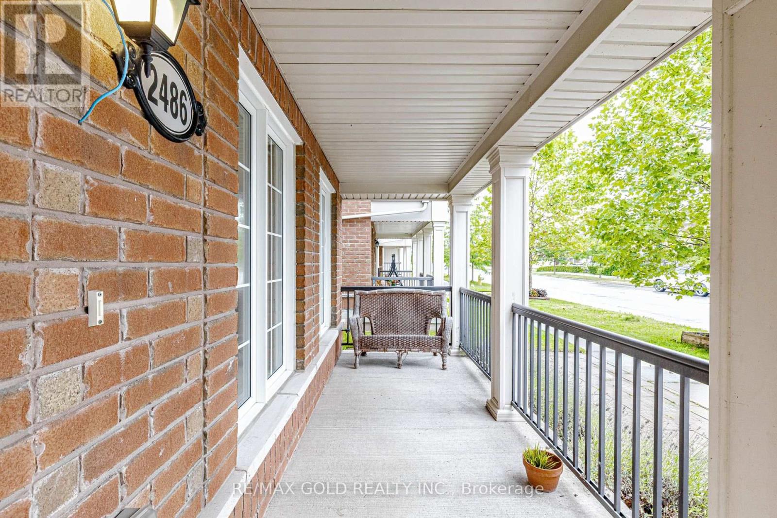 2486 William Jackson Drive, Pickering, Ontario  L1V 2P9 - Photo 3 - E13707192