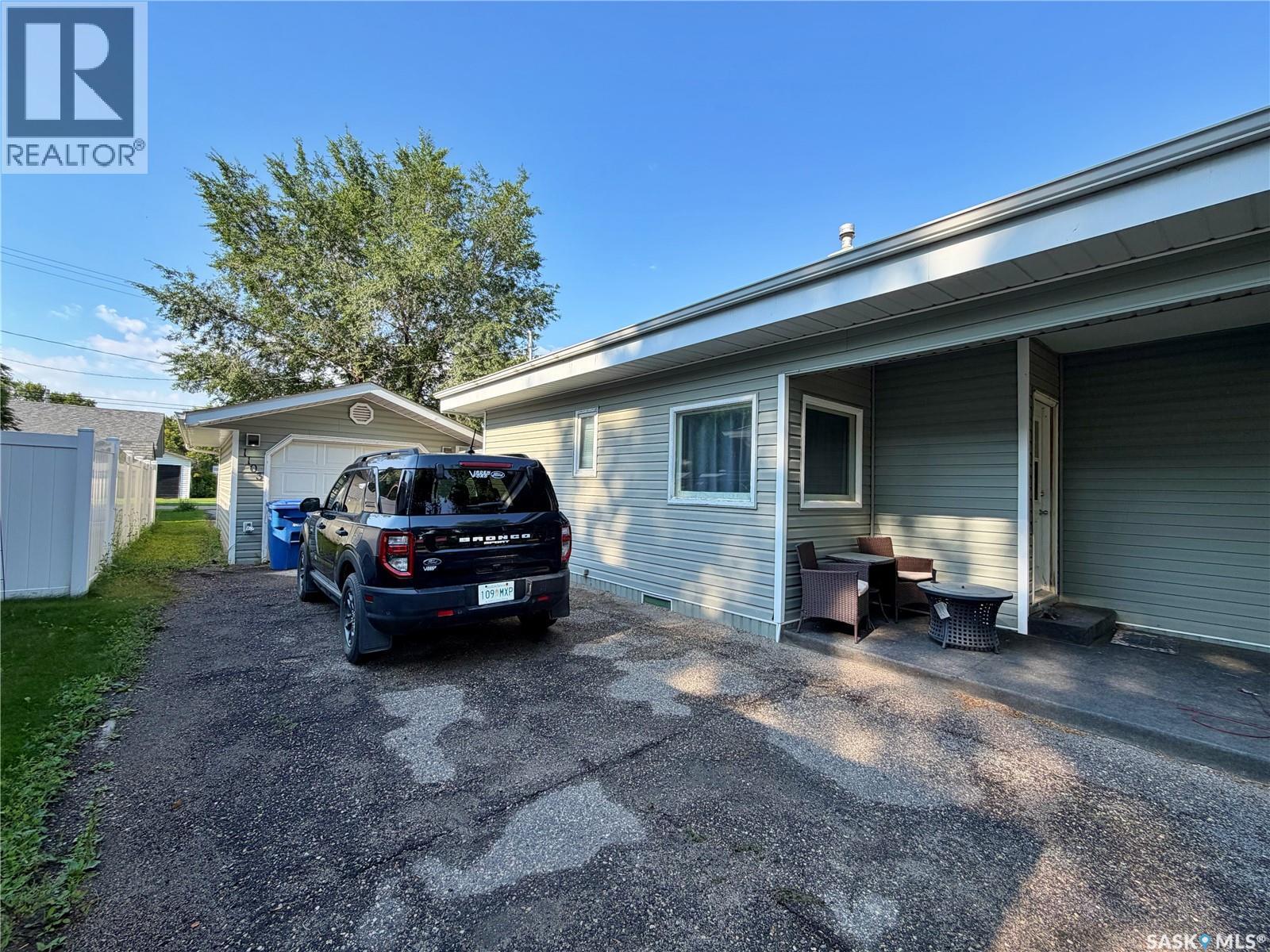 1103 Windover Avenue, Moosomin, Saskatchewan  S0G 3N0 - Photo 37 - SK046495