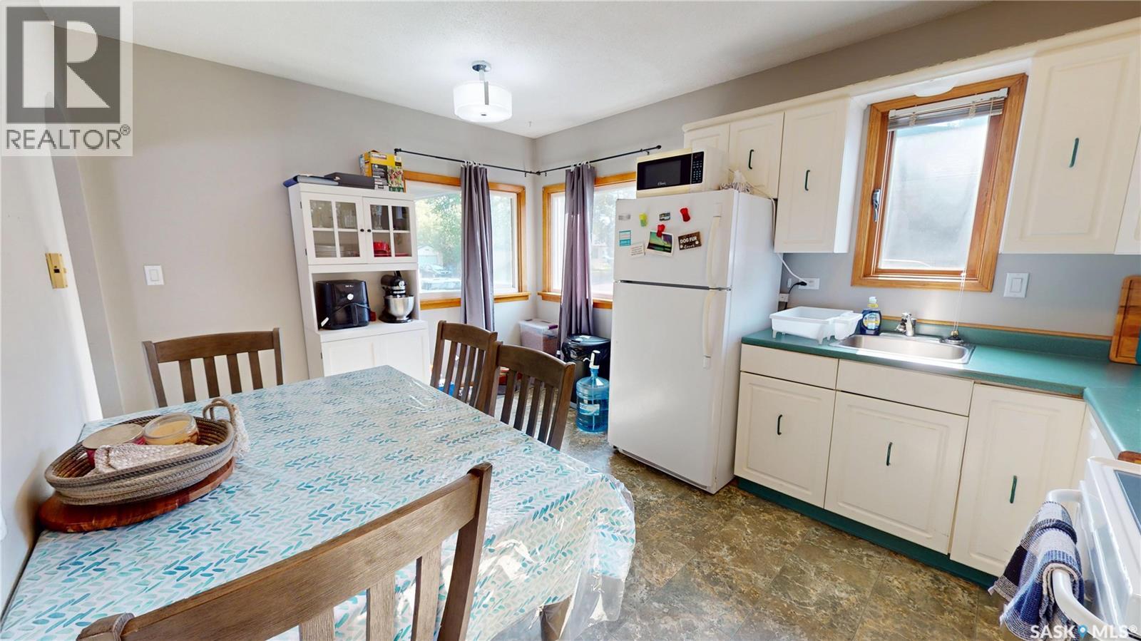 1103 Windover Avenue, Moosomin, Saskatchewan  S0G 3N0 - Photo 6 - SK046495