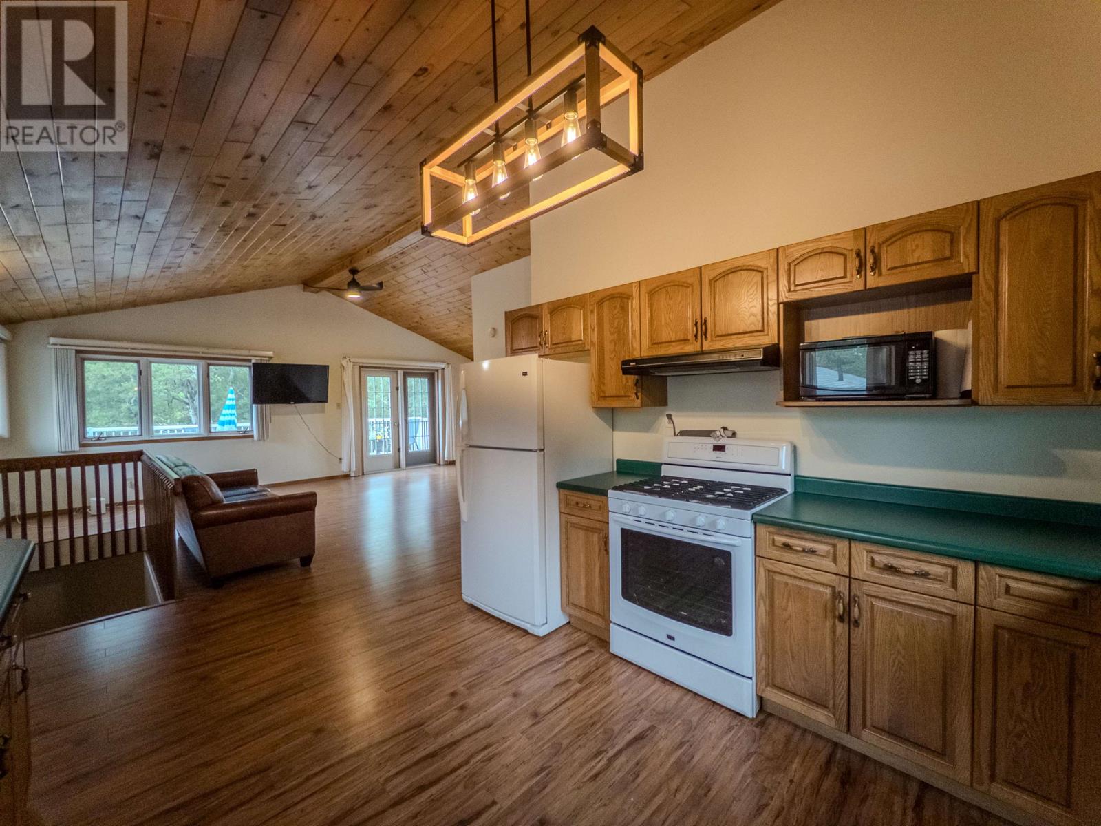 1829 Highway 17 West, Kenora, Ontario  P0X 1C0 - Photo 26 - TB2602491