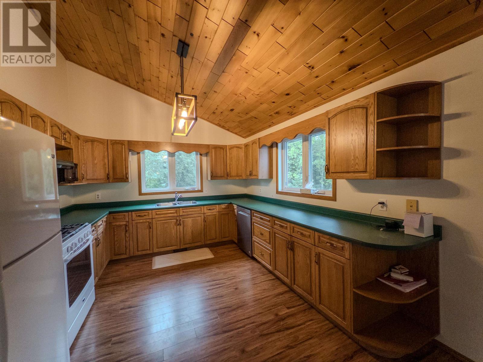 1829 Highway 17 West, Kenora, Ontario  P0X 1C0 - Photo 25 - TB2602491